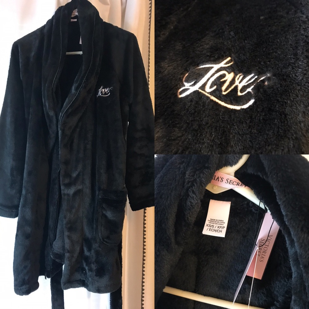 NWT Victoria’s Secret Robe